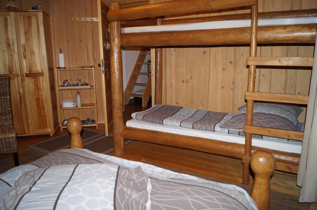 Apartamenty I Pokoje Rodzinne Чарна Гура Екстер'єр фото